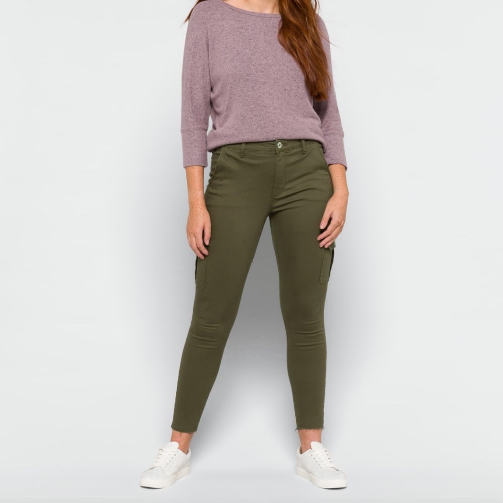 Ellie High Rise Ankle Cargo Skinny Pant